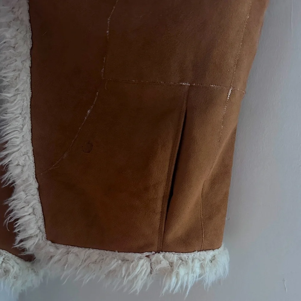 Vince Camuto Tan Faux Shearling Vest - Picture 5 of 5
